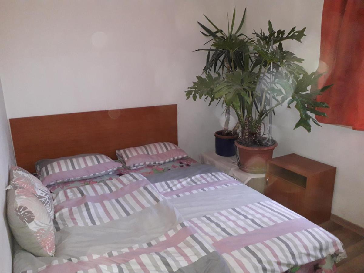 Napsugár apartmanház Balatonlelle Exterior foto