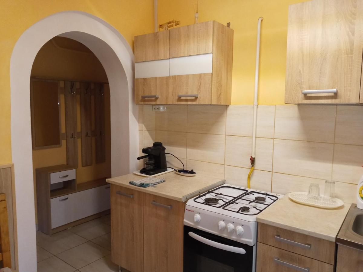Napsugár apartmanház Balatonlelle Exterior foto